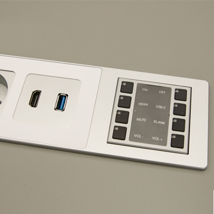 FLAT PLUS s řídícím systémem CUE